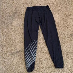 XS woman’s oiselle sweatpants